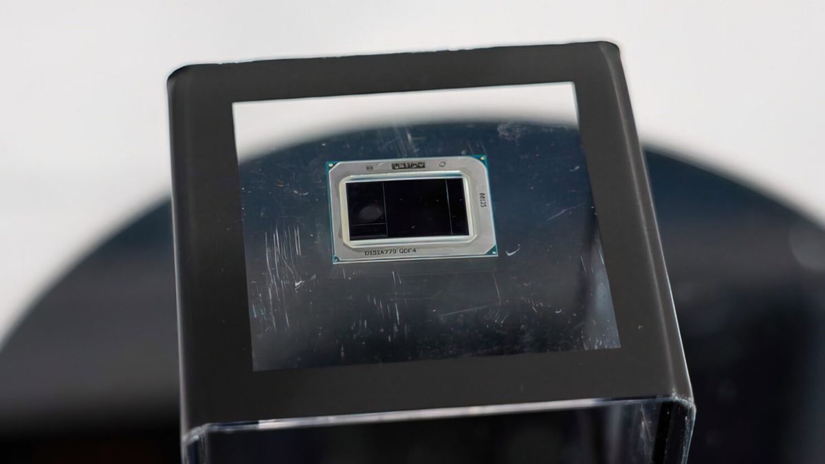 Intel Meteor Lake CPU showcase