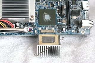 The foam pad at the edge of the heatsink starts to disintegrate as soon as any alcohol or acetone makes contact