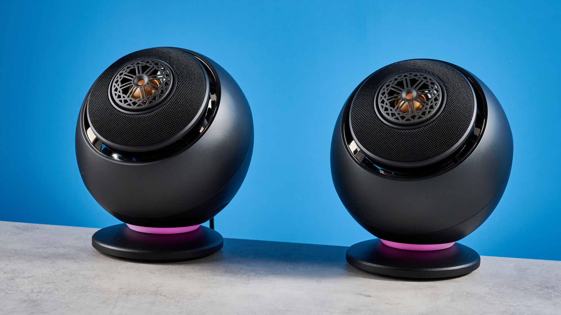 Black Creative Pebble Nova computer speakers