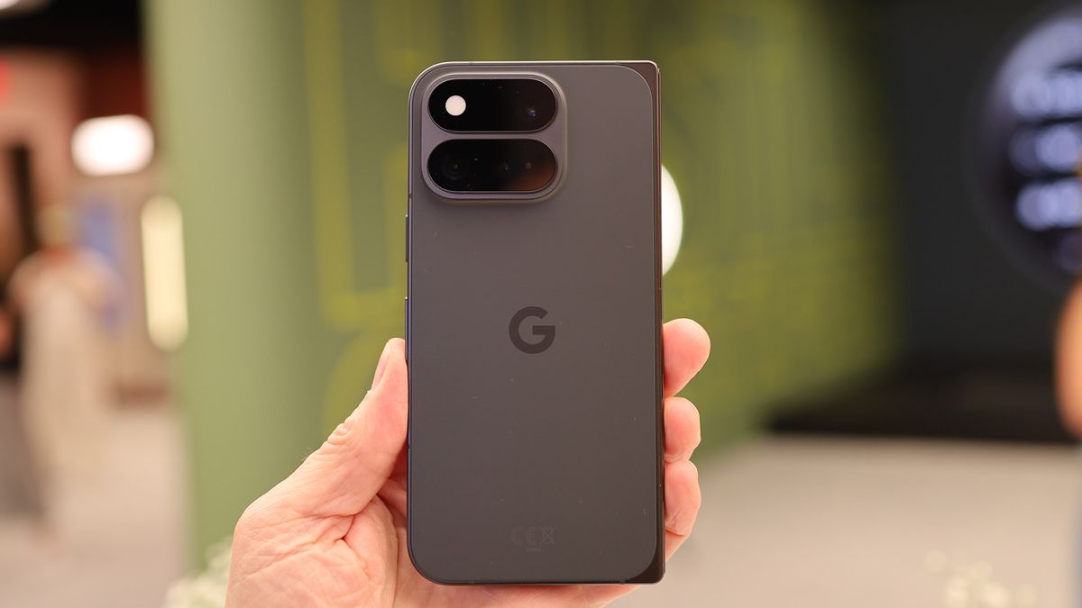 Google Pixel 11 Pro Fold HANDS ON