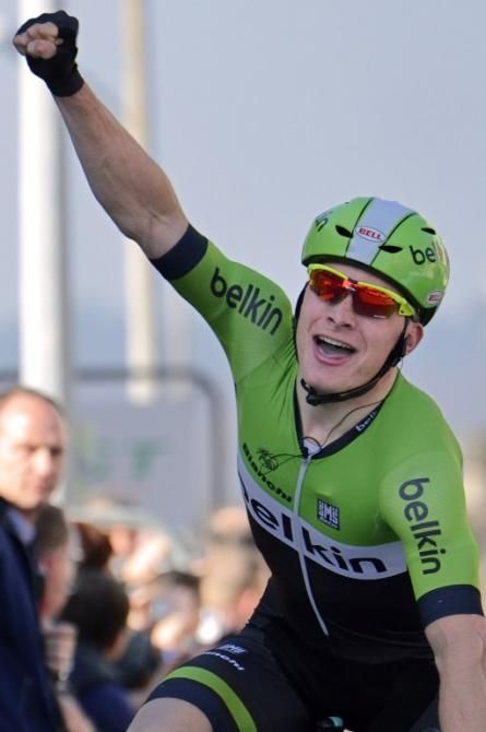 Moreno Hofland (Belkin) claims his first WorldTour win on stage 2 of Paris-Nice