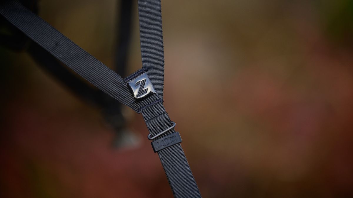 Lazer Z1 Kineticore strap divider