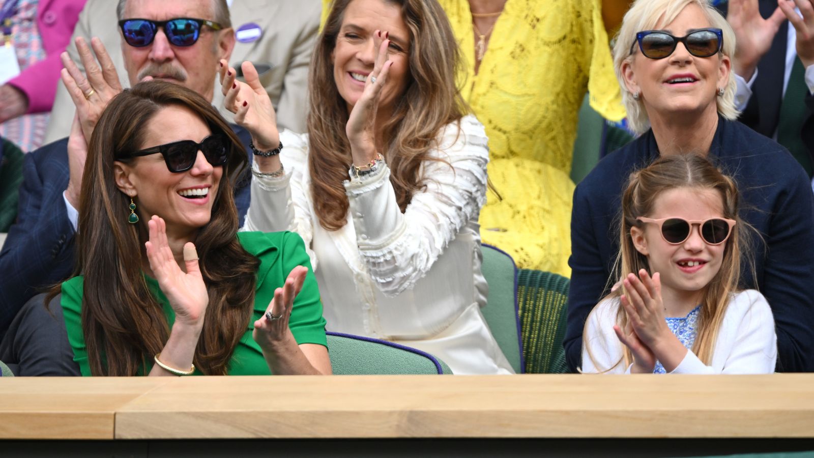 Princess Kate takes her seat in Royal Box at Wimbledon, right next to Roger  Federer
