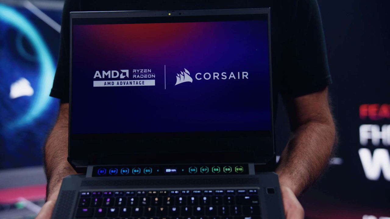 AMD's Frank Azor shows off Corsair's Voyager gaming laptop