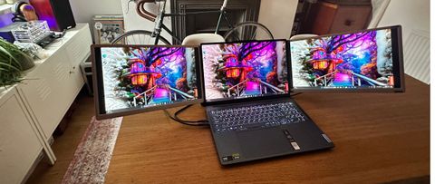 Maxfree s6 triple laptop extender on table