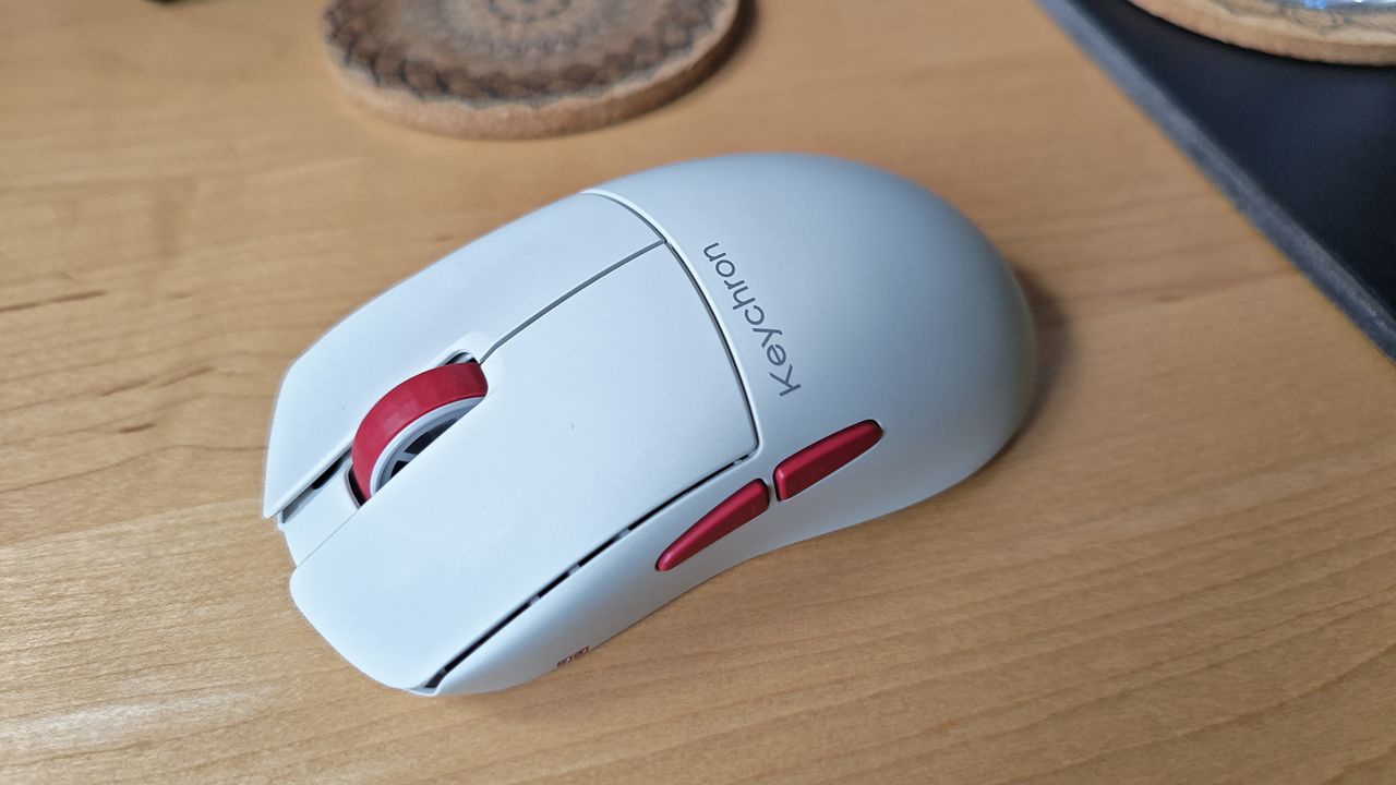 The Keychron G4 mouse.