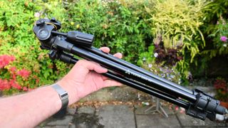 Vanguard Vesta 203AP tripod kit