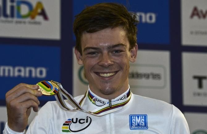 Alex Edmonson won the gold medal in the men's individual pursuit