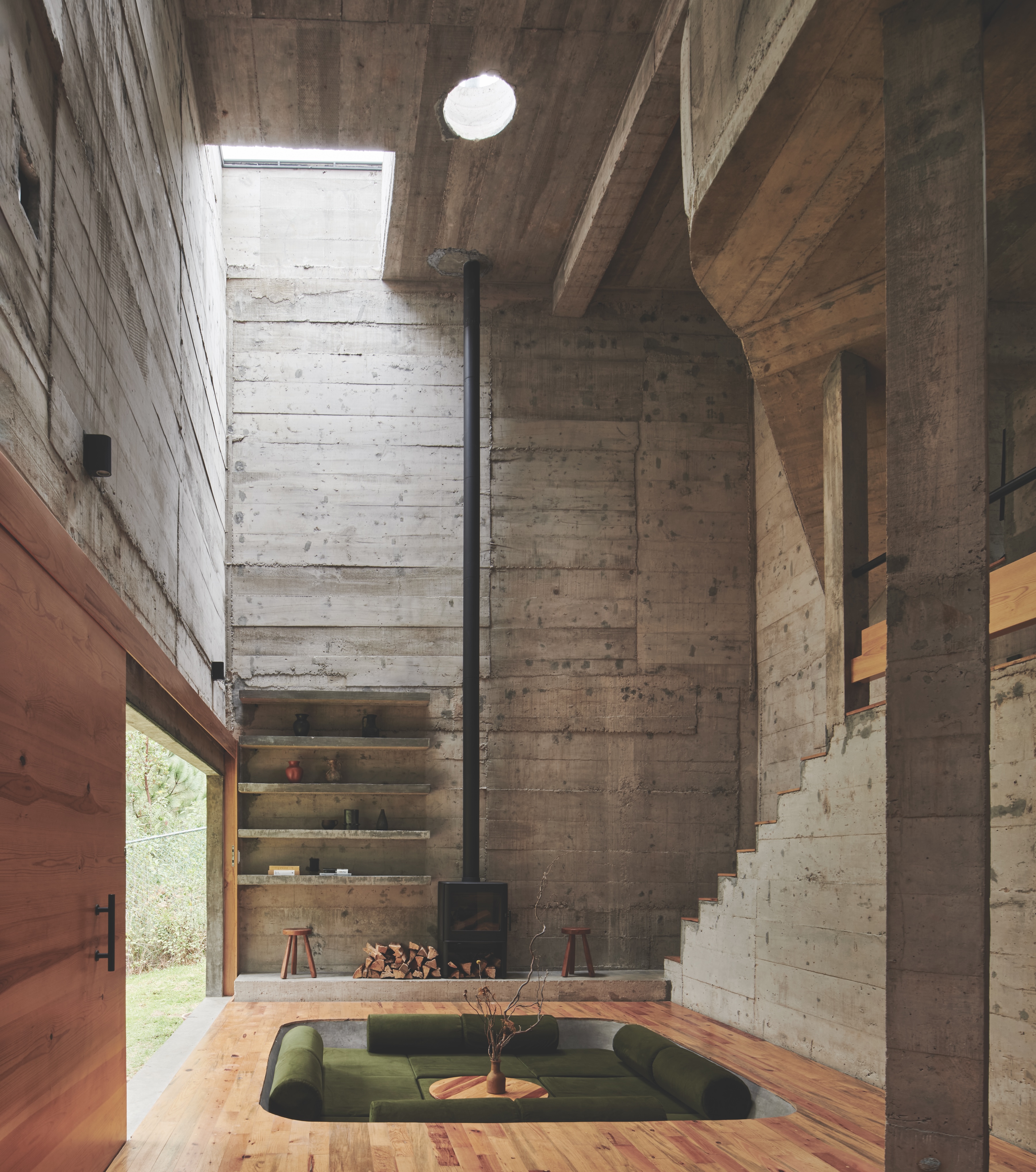 Casa Alferez, a fortress-like holiday home by Ludwig Godefroy,