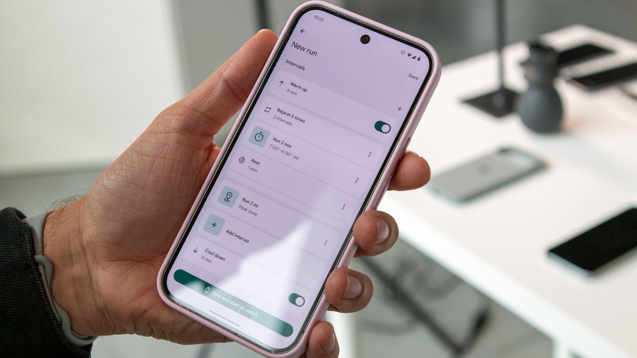 Customize Run in Fitbit app on Pixel 9