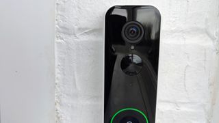 Yale Smart Video Doorbell review: device from head on