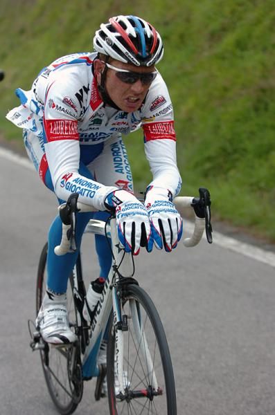 Cameron Wurf (Androni Giocattoli) presses on alone after dropping his two breakaway companions on the l Papi ascent.