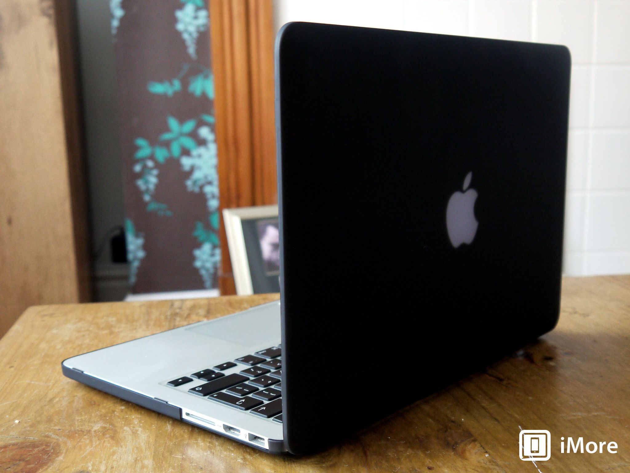 Shell Book Mac Speck Smartshell for MacBook Pro review: Protects your laptop, looks ...