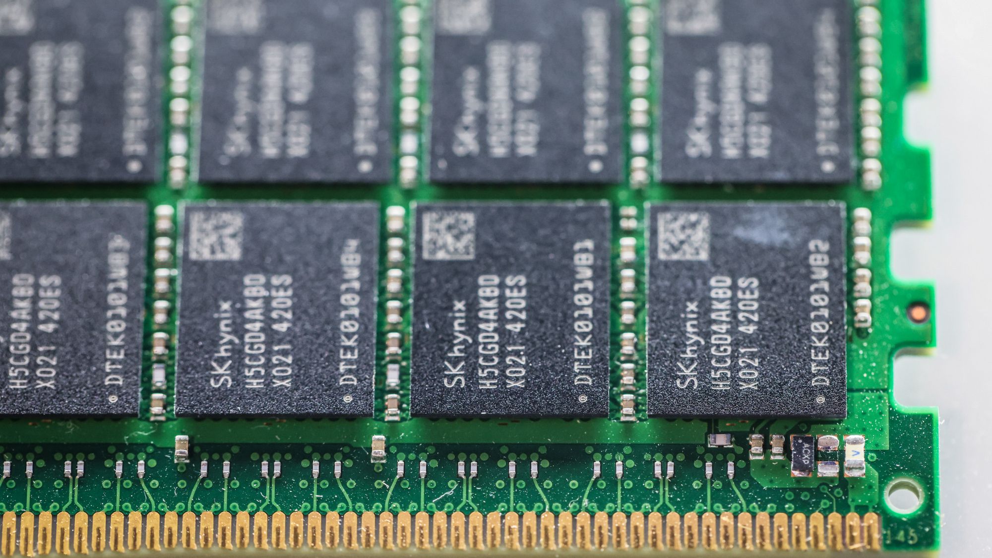 Why SSD and Memory Makers Are Borrowing $880 Million to Stay in the Game – Q&A