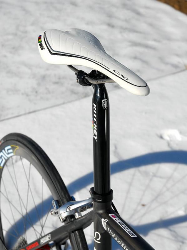 Ritchey provides all of the cockpit components, including this Streem saddle and WCS Alloy 1-Bolt seatpost.