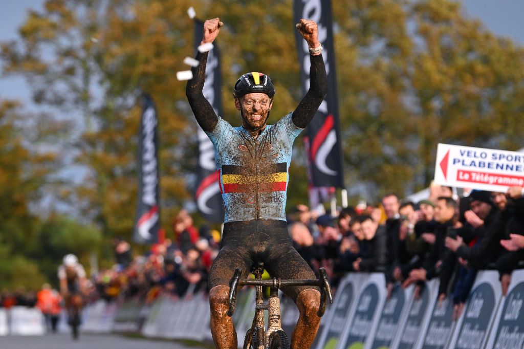 PONTCHATEAU FRANCE NOVEMBER 05 Michael Vanthourenhout of Belgium celebrates at finish line as gold medal winner during the 21st UEC European Cyclocross Championships 2023 Mens Elite on November 05 2023 in Pontchateau France Photo by Luc ClaessenGetty Images