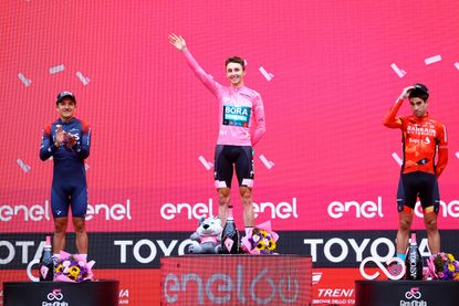 Jai Hindley on the podium of the 2022 Giro d'Italia