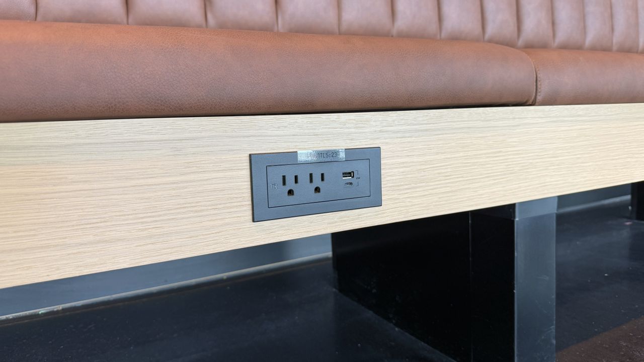 The new United Club at Denver International Airport Terminal B, near Gate 32.