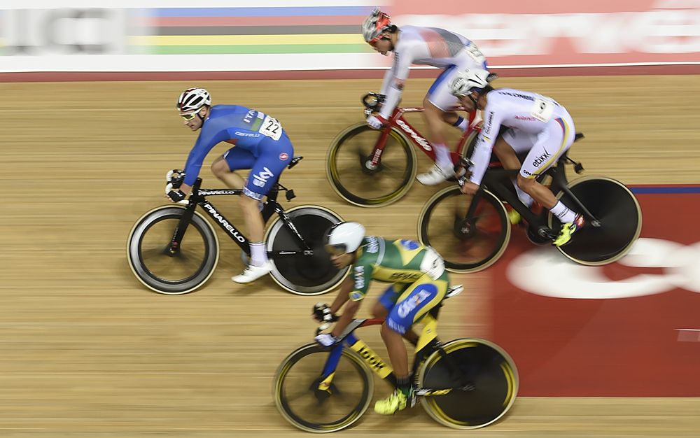 Elia Viviani (Italy) was closely marked in the points race