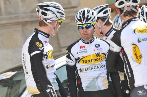 Topsport Vlaanderen - Mercator riders sign-in for the first stage.