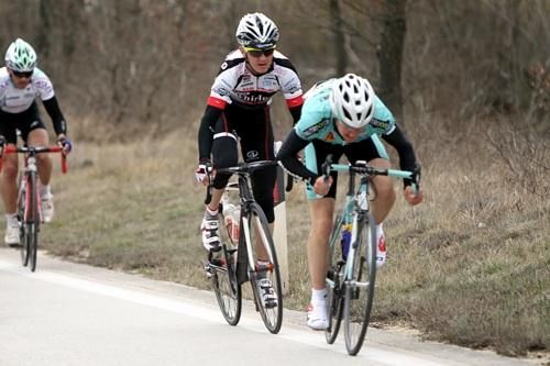 Attacks fly on stage 1