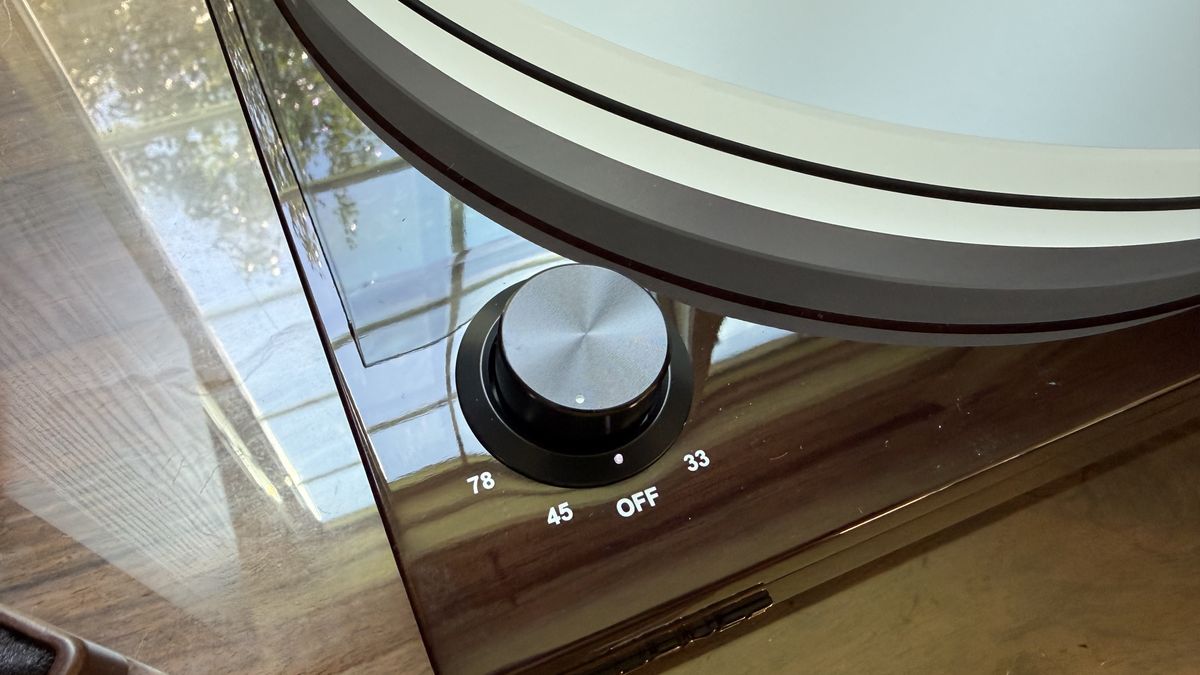 The Fluance RT87 has a speed selector, so no need to change the belt.
