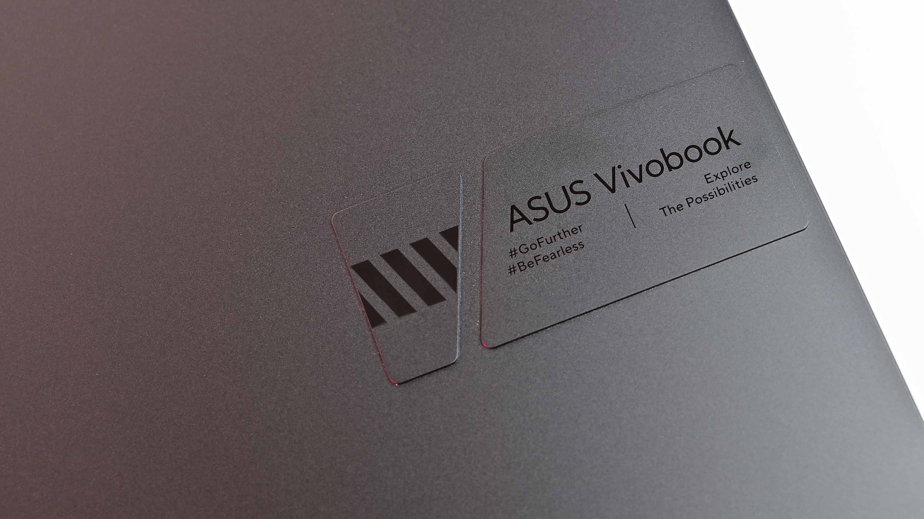 Branding on lid of Asus Vivobook S14X