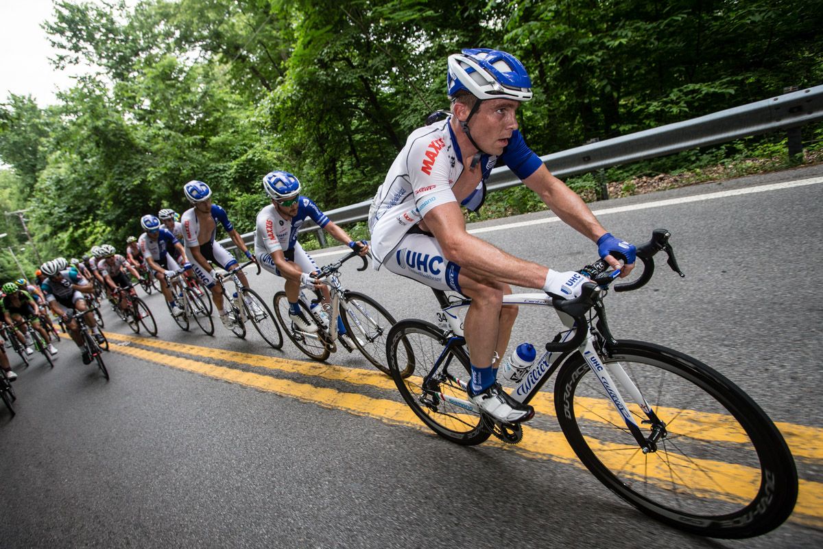 Brad White (UnitedHealthcare) leads the chase.