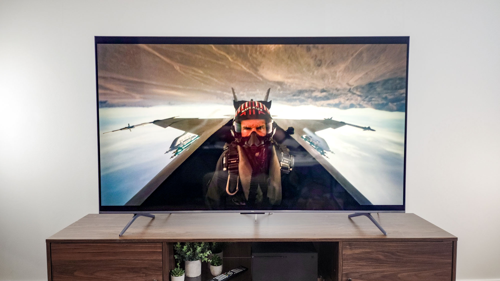 TCL QM6K QD-Mini LED TV