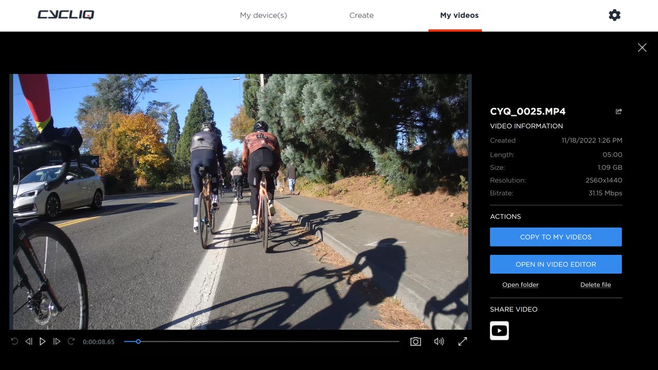 Cycliq Fly12 Sport interactive with a clip
