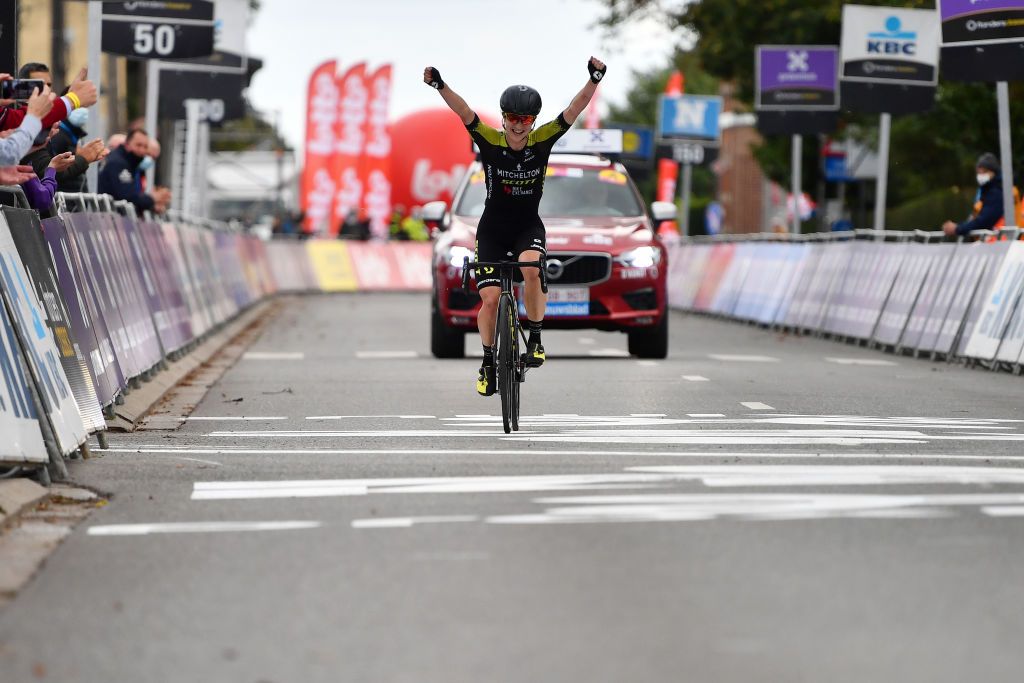 Grace Brown wins Brabantse Pijl 2020