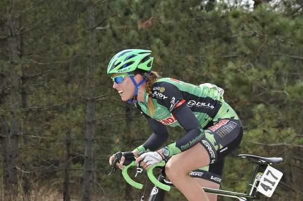 Cara Gillis (Team Kenda)
