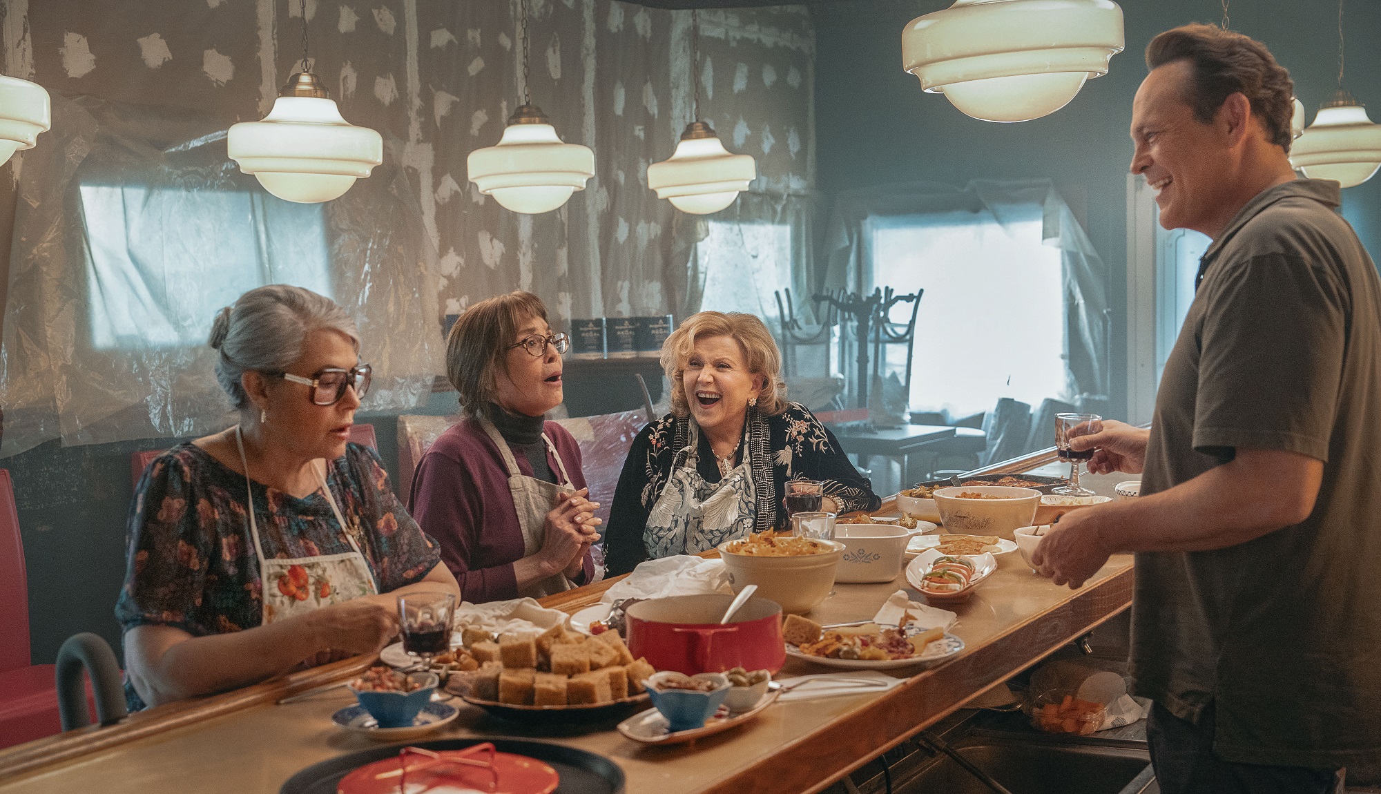 (From L to R) Lorraine Bracco as Roberta, Talia Shire as Teresa, Brenda Vaccaro as Antonella, and Vince Vaughn as Joe Scaravella in Nonnas.