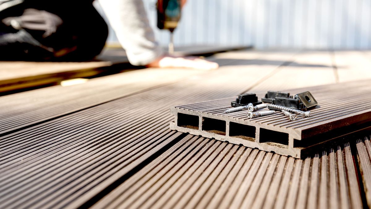 Focused decking in foreground with blurred main fitting decking in background