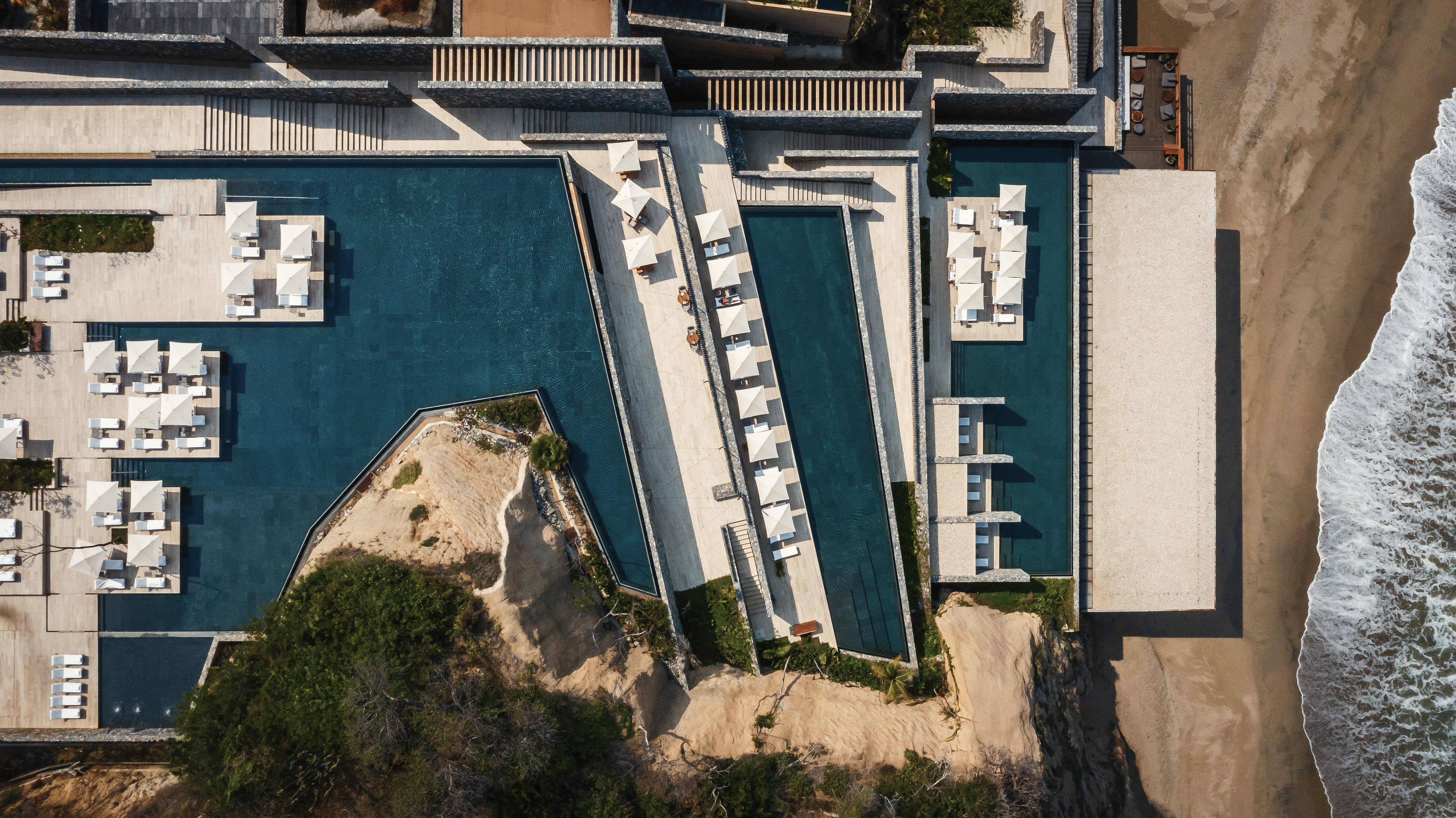 best hotel outdoor pools