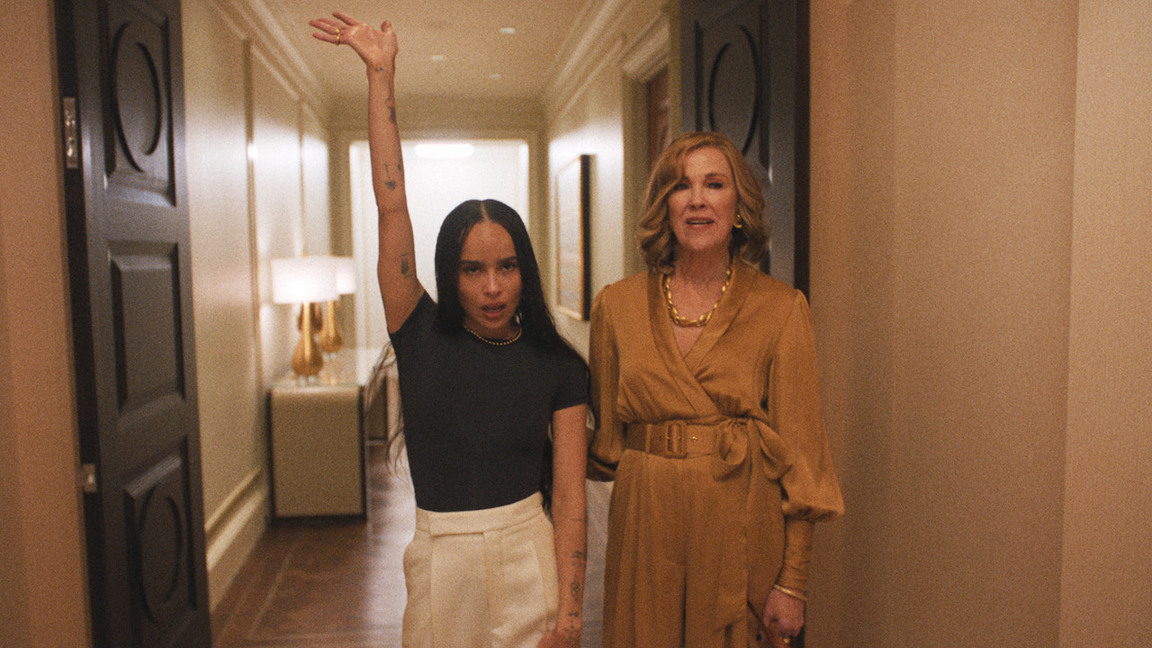 Zoe Kravitz and Patty in hotel room in The Studio Season 1 finale