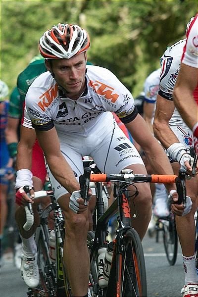 Florian Vachon (Bretagne-Schuller) bides his time in the peloton.