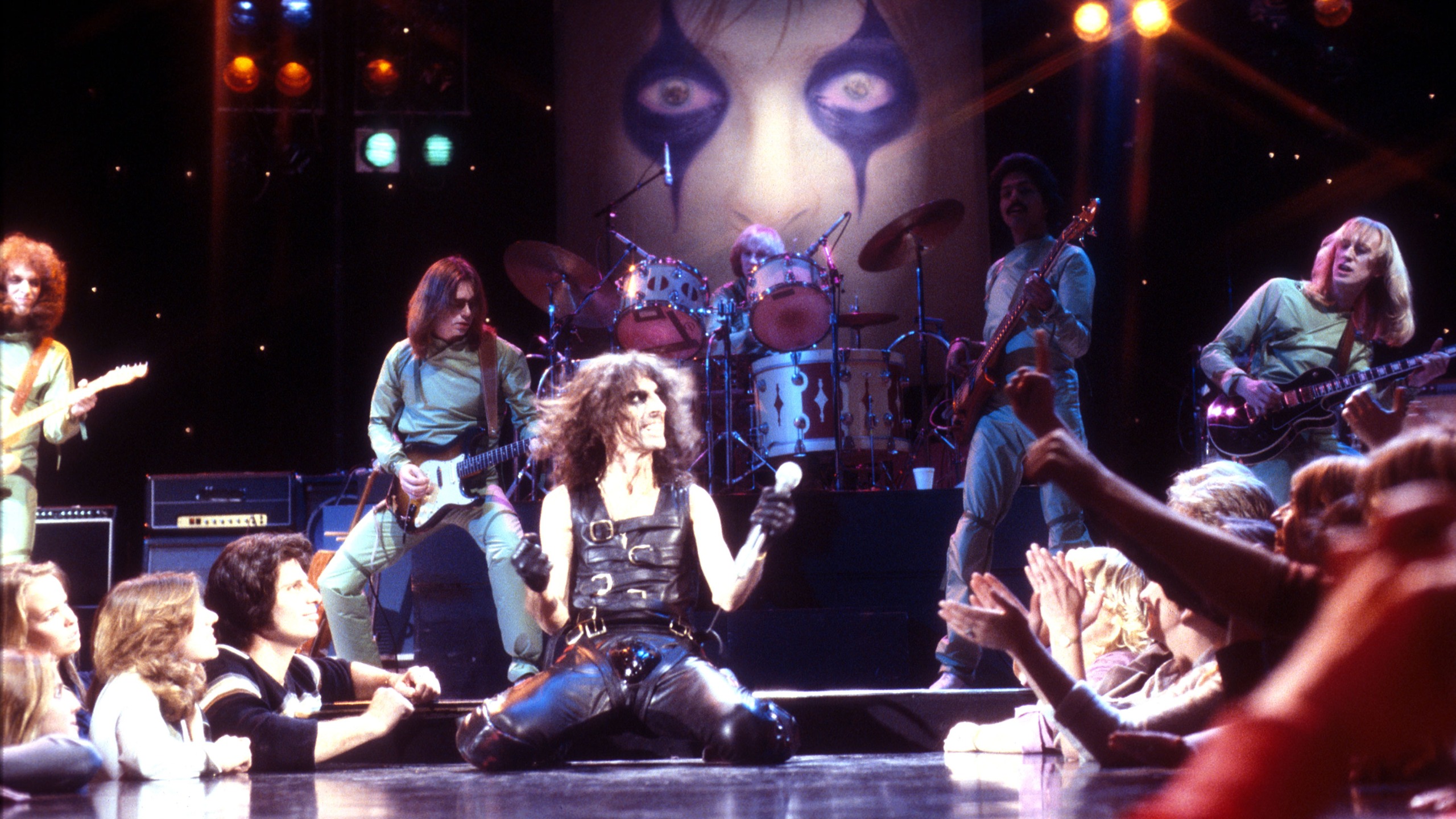 In this exclusive excerpt from his new memoir, Cooper tells how drugs, knives, drag queens, bouncing checks and a guitar calamity gave them a rude awakening in NYC