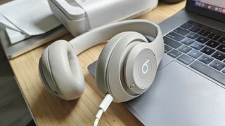 Charging the Beats Studio Pro via USB-C cable