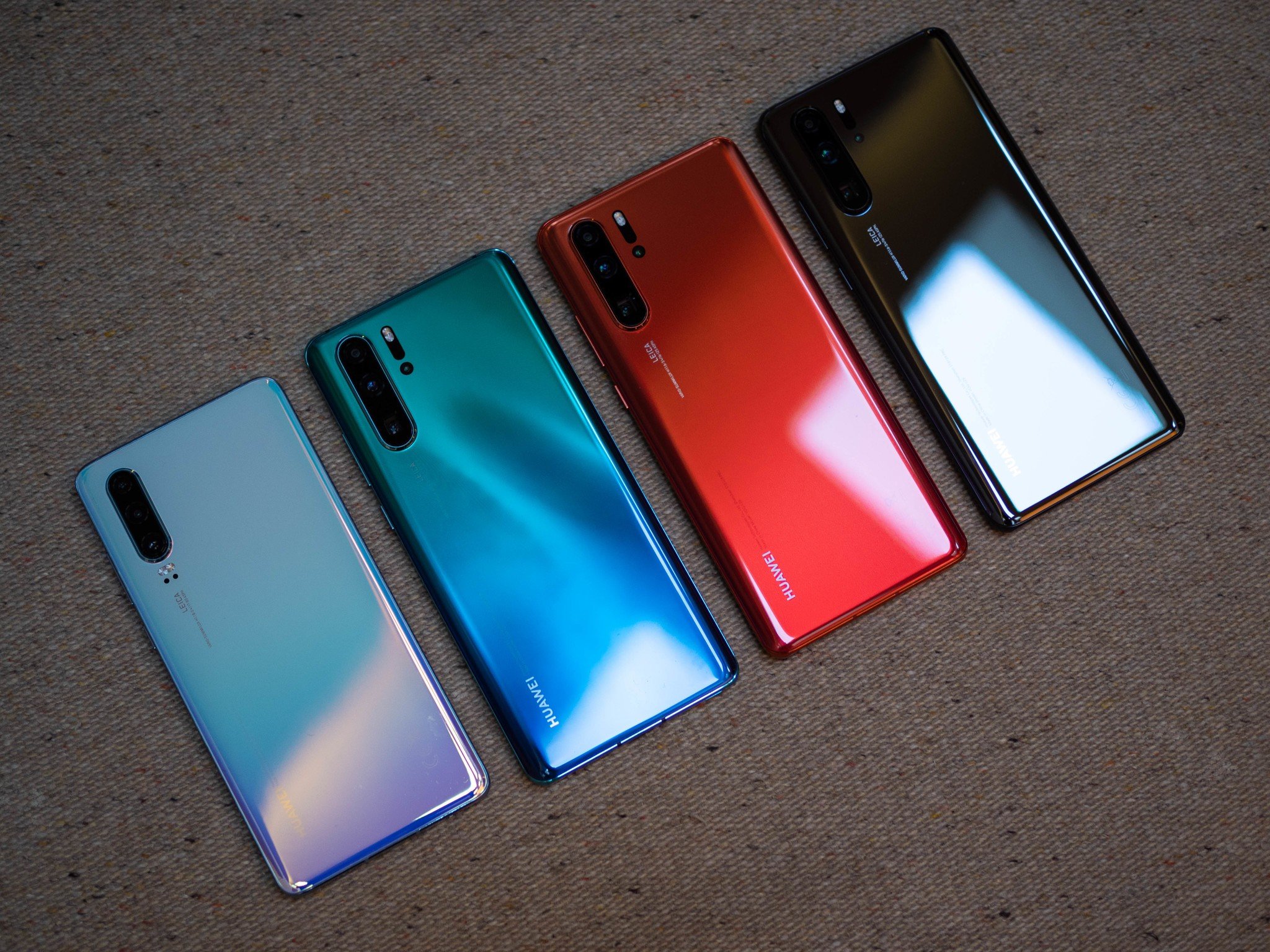 Сравнение huawei p30. Huawei p30 Colors. Huawei p30 Pro цвета. Хуавей п30 про цвета. P30 Pro цвета.