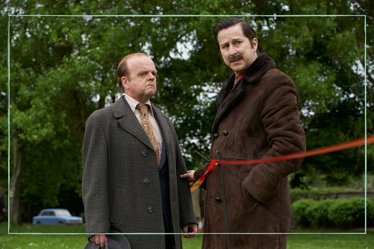 Toby Jones and Lee Ingleby as detectives in The Long Shadow