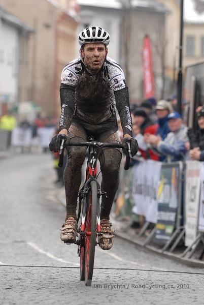 Jaroslav Kulhavy rounded out the podium in 3rd.