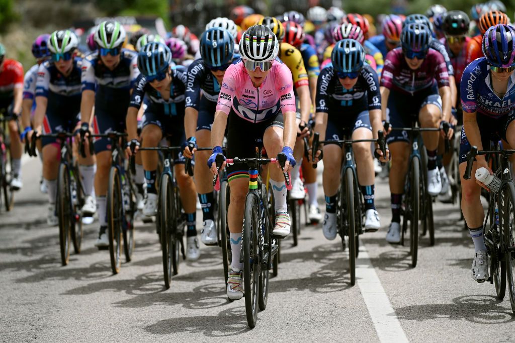 SASSARI ITALY JULY 08 Annemiek Van Vleuten of The Netherlands and Movistar Team Pink Leader Jersey competes during the 34th Giro dItalia Donne 2023 Stage 8 a 1257km stage from Nuoro to Sassari UCIWWT on July 08 2023 in Sassari Italy Photo by Dario BelingheriGetty Images