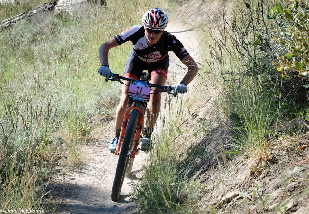 Rose Grant (Stans-Pivot) had to catch up with Beisel on the first two laps by descending faster.