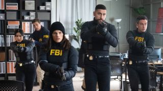 The FBI Team with guns drawn in Season 7x19