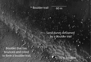 Boulders Quake Mars