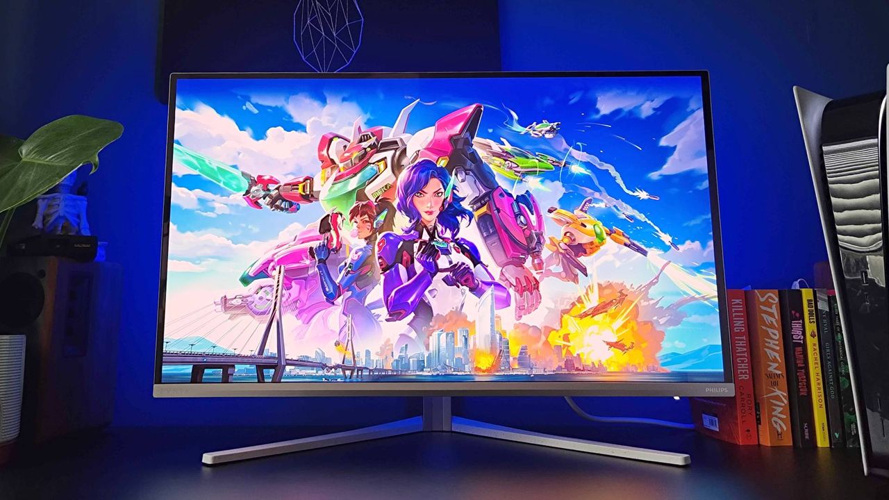 Philips Evnia 32M2N8900 سەلمێنەرێکی بەهێزی تەکنۆلۆژیای مۆنیتەری 4K QD-OLEDـە، بەڵام هێشتا بوار بۆ باشترکردن دەبینم