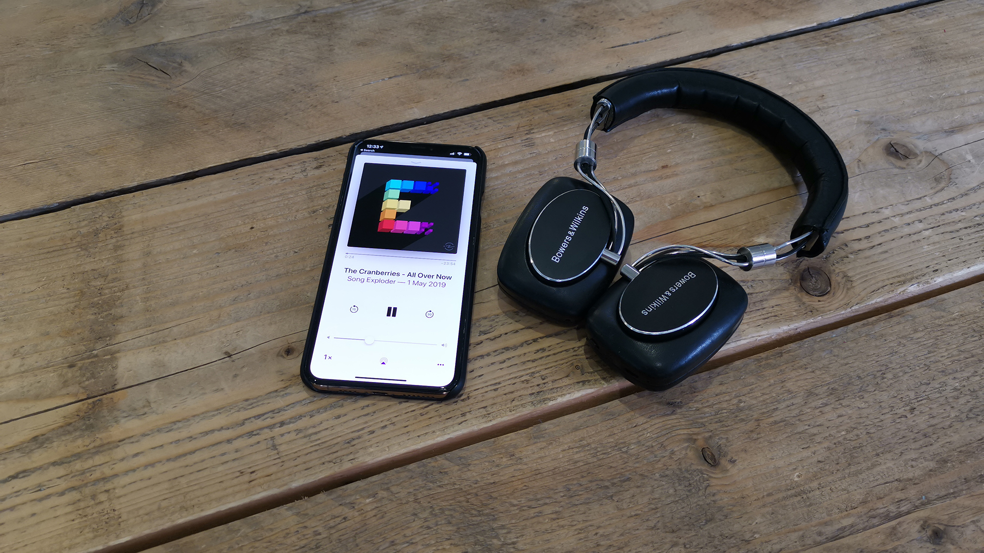 apple vs spotify podcasts