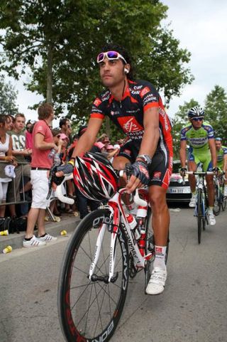2006 Tour de France winner Oscar Pereiro explains move to Astana for 2010.