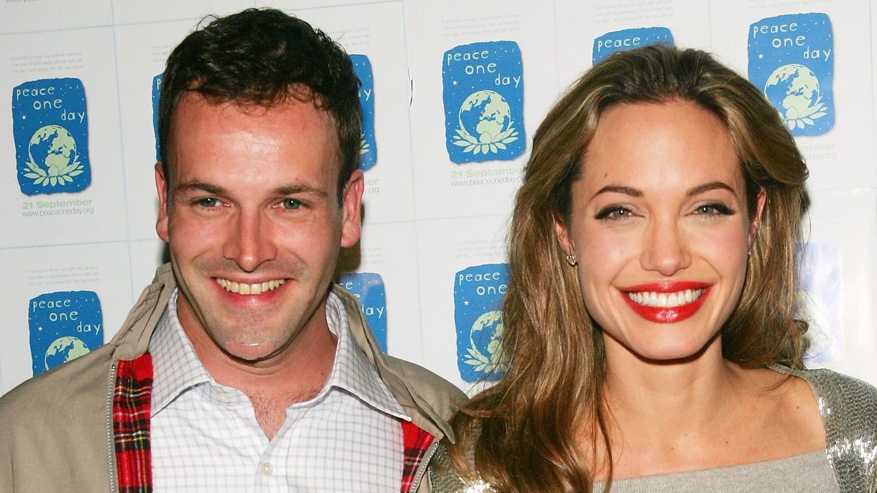 Jonny Lee Miller and Angelina Jolie.